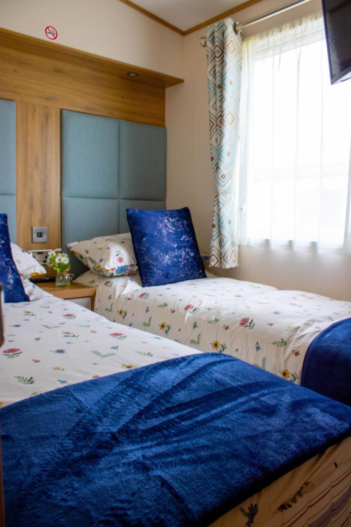 Eagle'S Den Caravan Lossiemouth Ngoại thất bức ảnh